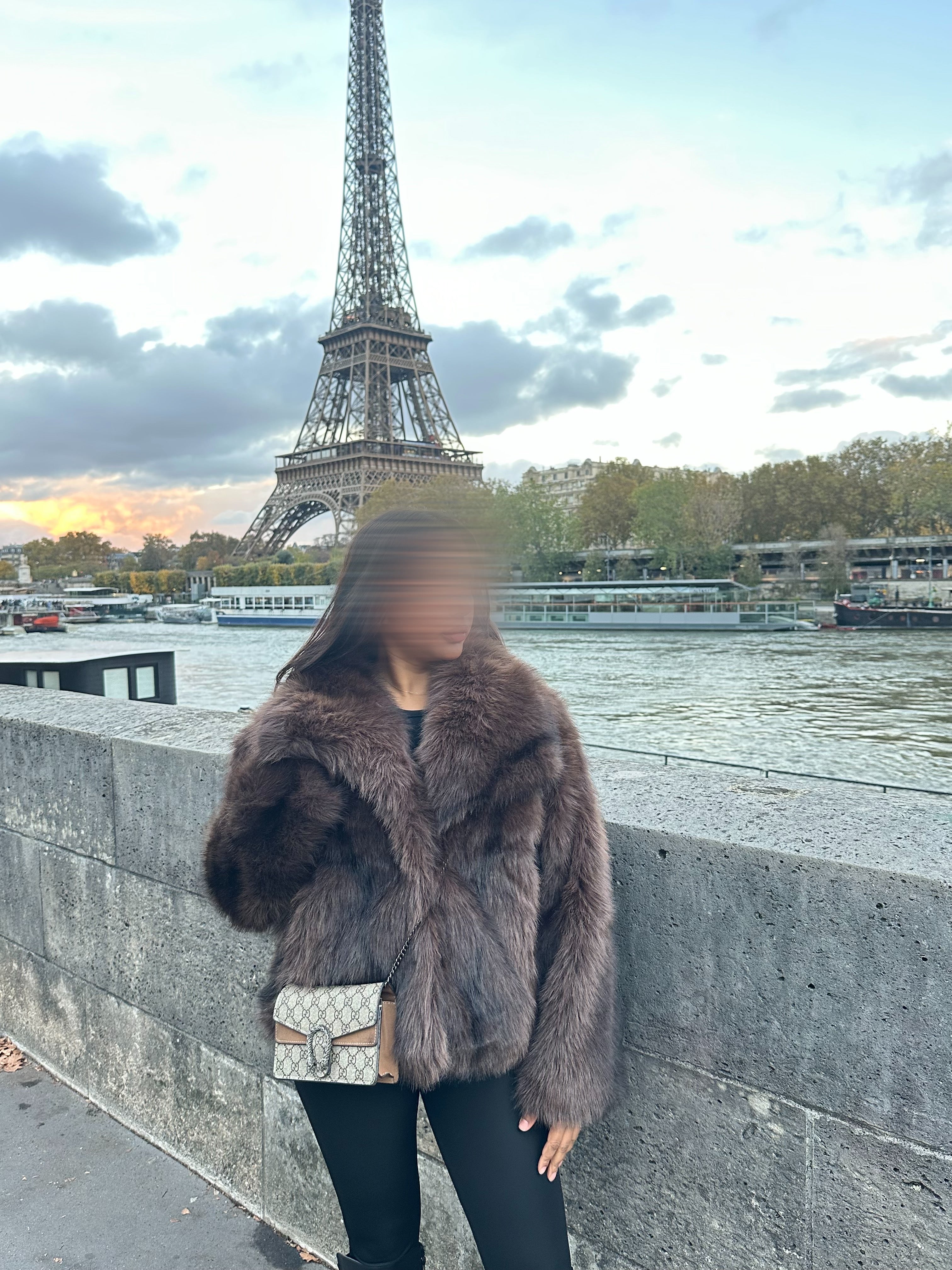 𝐁𝐄𝐒𝐓-𝐒𝐄𝐋𝐋𝐄𝐑𝐒